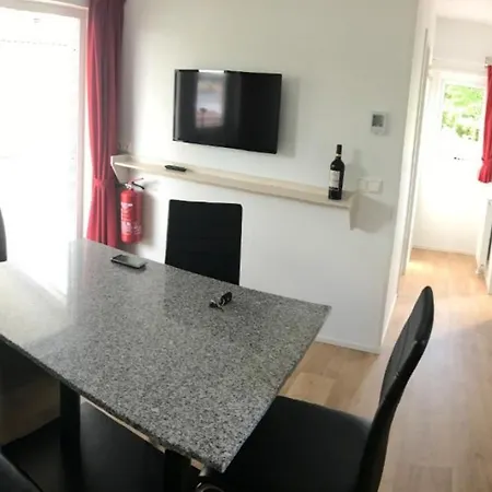 Apartment Paris - Haus Am Mit Sandstrand & Seeblick Nahe Rhein-main Und Spessart Kahl am Main